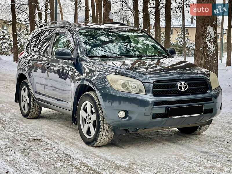 Позашляховик / Кросовер Toyota RAV4 2008 в Києві