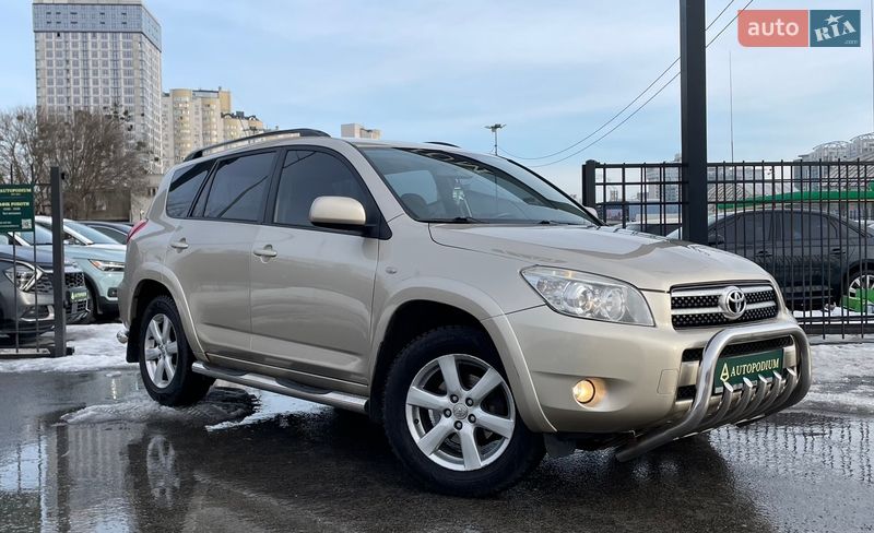 Внедорожник / Кроссовер Toyota RAV4 2008 в Киеве
