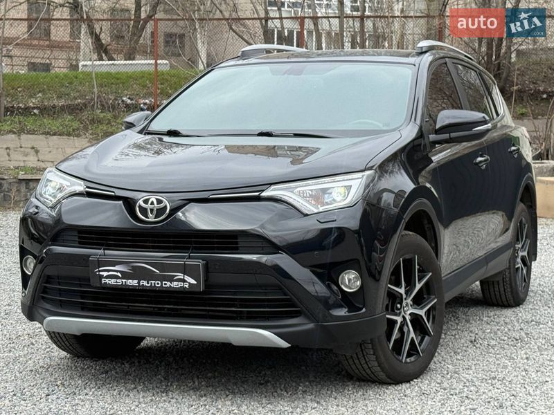 Внедорожник / Кроссовер Toyota RAV4 2016 в Днепре