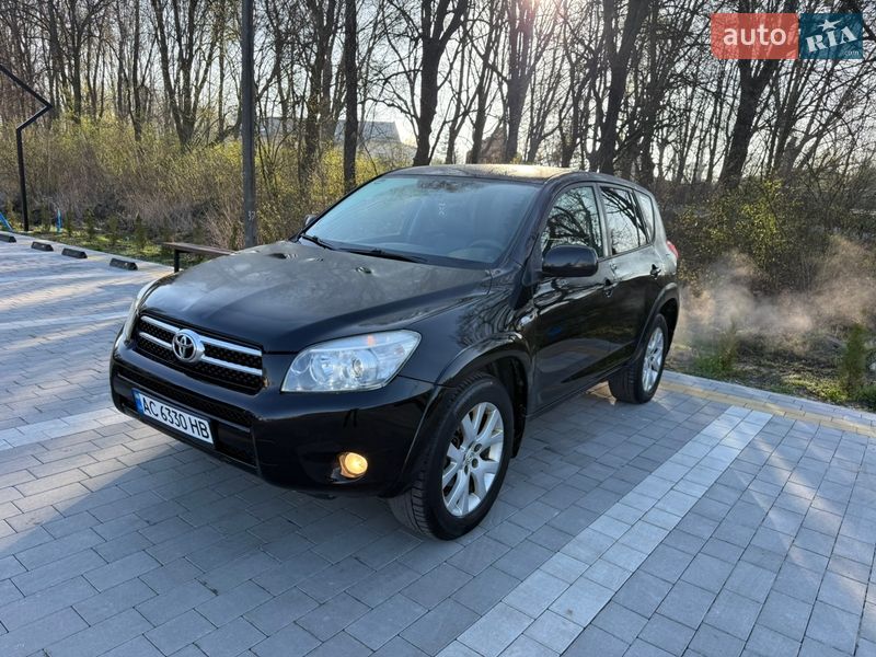 Внедорожник / Кроссовер Toyota RAV4 2007 в Львове