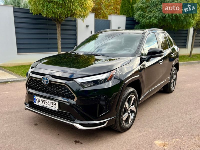 Позашляховик / Кросовер Toyota RAV4 2023 в Києві