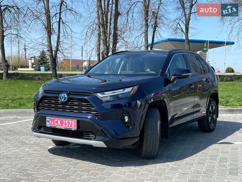 Внедорожник / Кроссовер Toyota RAV4 2024 в Тульчине