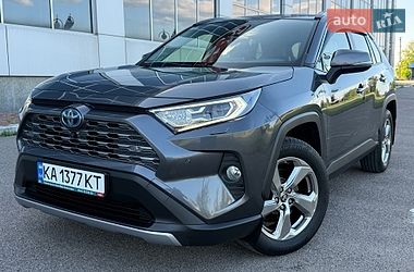 Внедорожник / Кроссовер Toyota RAV4 2021 в Белой Церкви