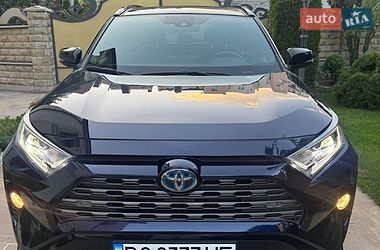 Внедорожник / Кроссовер Toyota RAV4 2021 в Тернополе