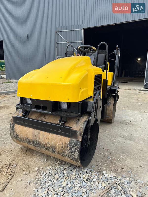 Дорожный каток Wacker RD 2011 в Ивано-Франковске