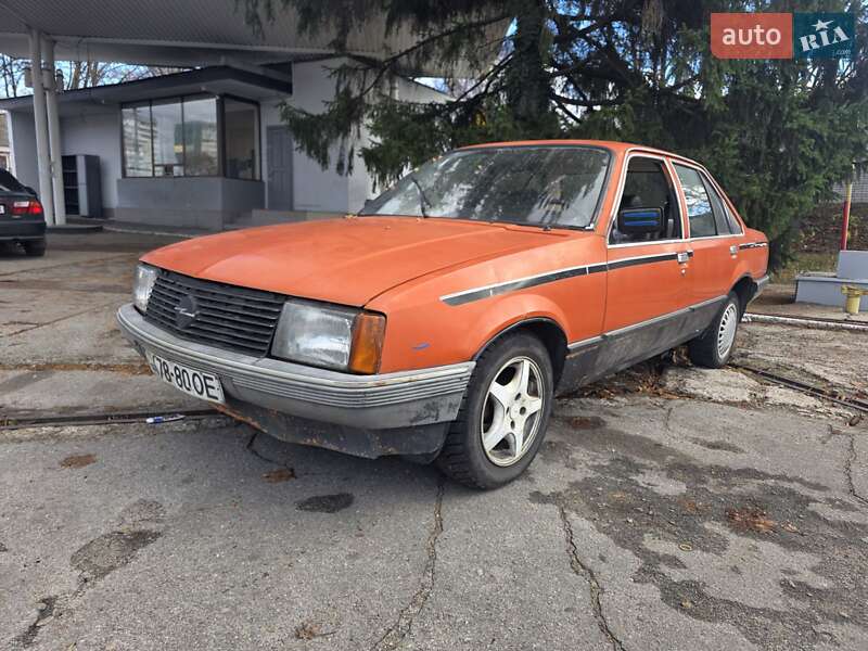 Седан Opel Rekord 1980 в Днепре