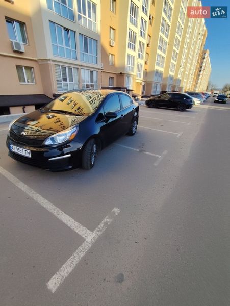 Седан Kia Rio 2016 в Киеве