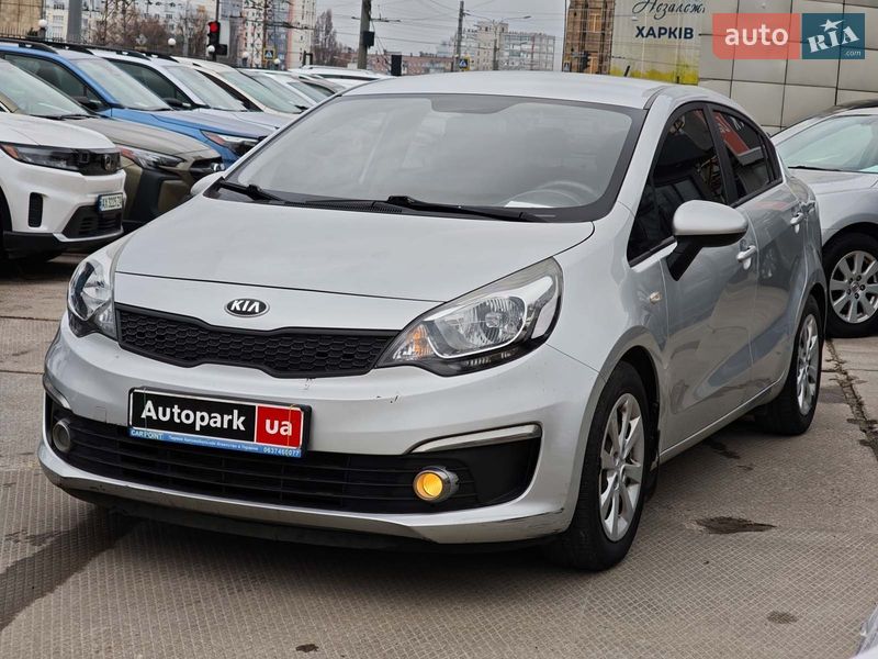 Седан Kia Rio 2017 в Харькове