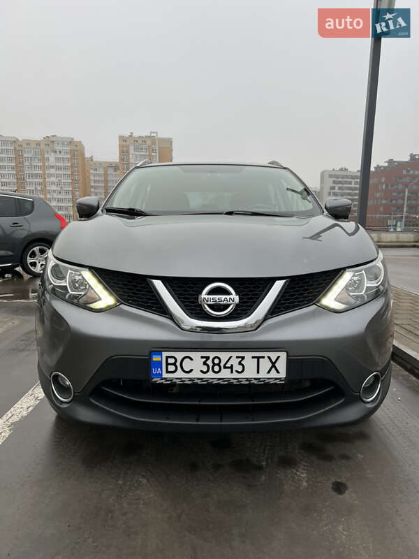 Позашляховик / Кросовер Nissan Rogue Sport 2017 в Львові
