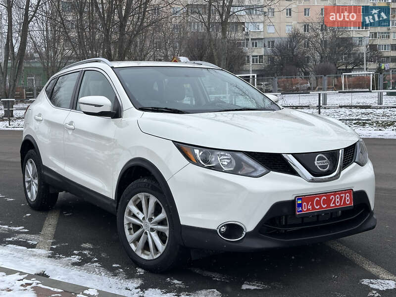 Внедорожник / Кроссовер Nissan Rogue Sport 2018 в Кременчуге Внедорожник / Кроссовер Nissan Rogue Sport 2018 в Кременчуге