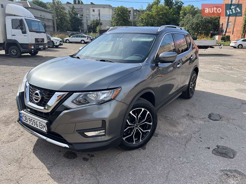 Внедорожник / Кроссовер Nissan Rogue 2017 в Чернигове Внедорожник / Кроссовер Nissan Rogue 2017 в Чернигове