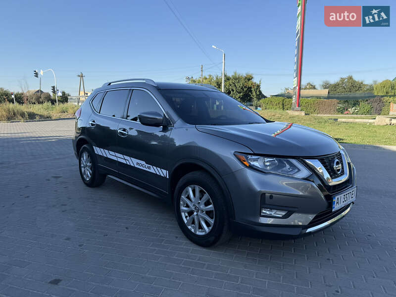 Внедорожник / Кроссовер Nissan Rogue 2017 в Белой Церкви