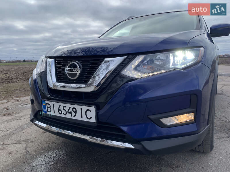 Позашляховик / Кросовер Nissan Rogue 2018 в Полтаві