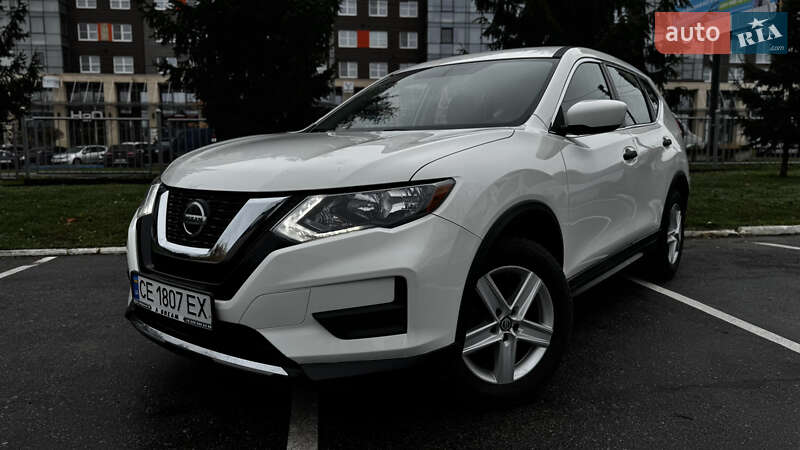 Внедорожник / Кроссовер Nissan Rogue 2017 в Черновцах Внедорожник / Кроссовер Nissan Rogue 2017 в Черновцах