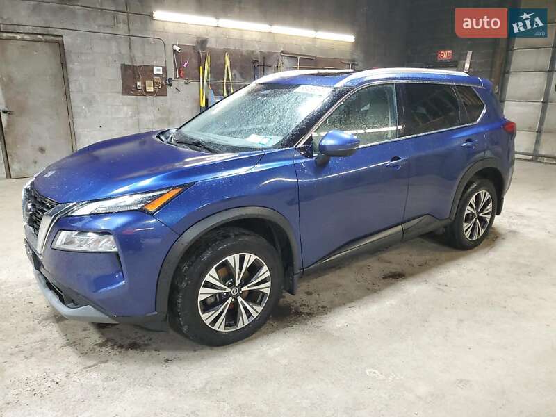 Внедорожник / Кроссовер Nissan Rogue 2021 в Киеве