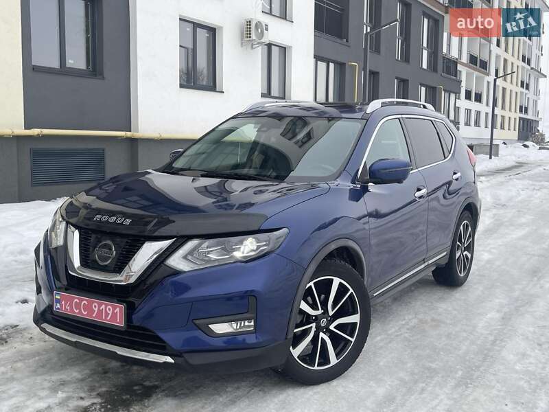 Позашляховик / Кросовер Nissan Rogue 2017 в Львові