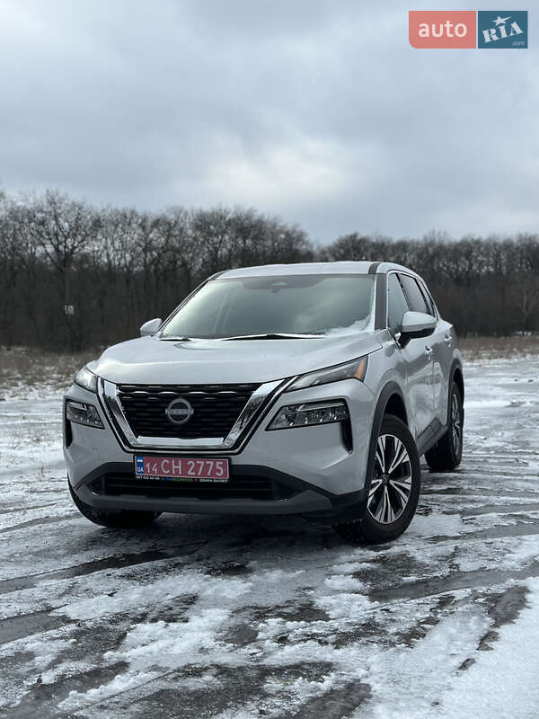 Внедорожник / Кроссовер Nissan Rogue 2022 в Новомосковске