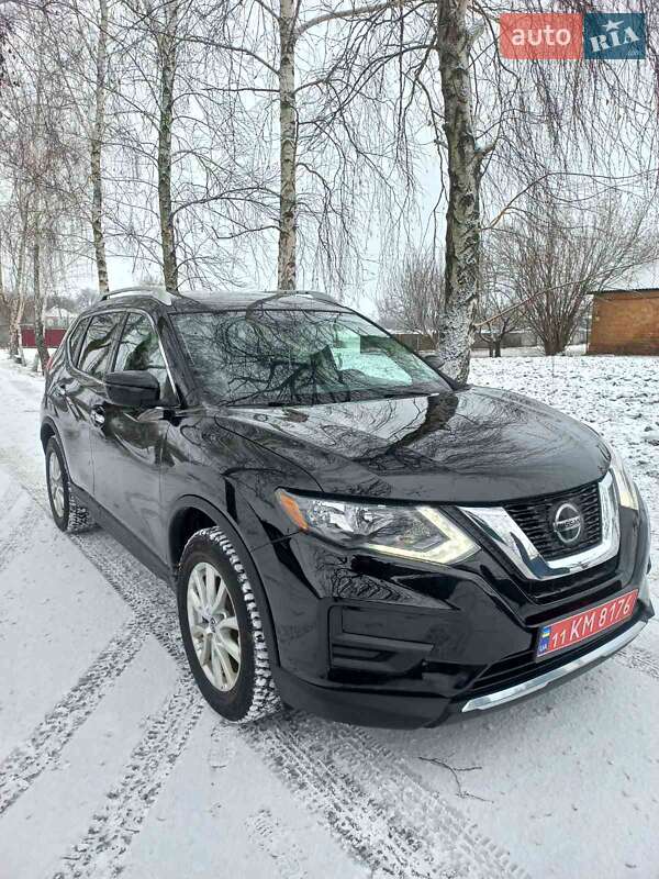 Позашляховик / Кросовер Nissan Rogue 2019 в Нових Санжарах