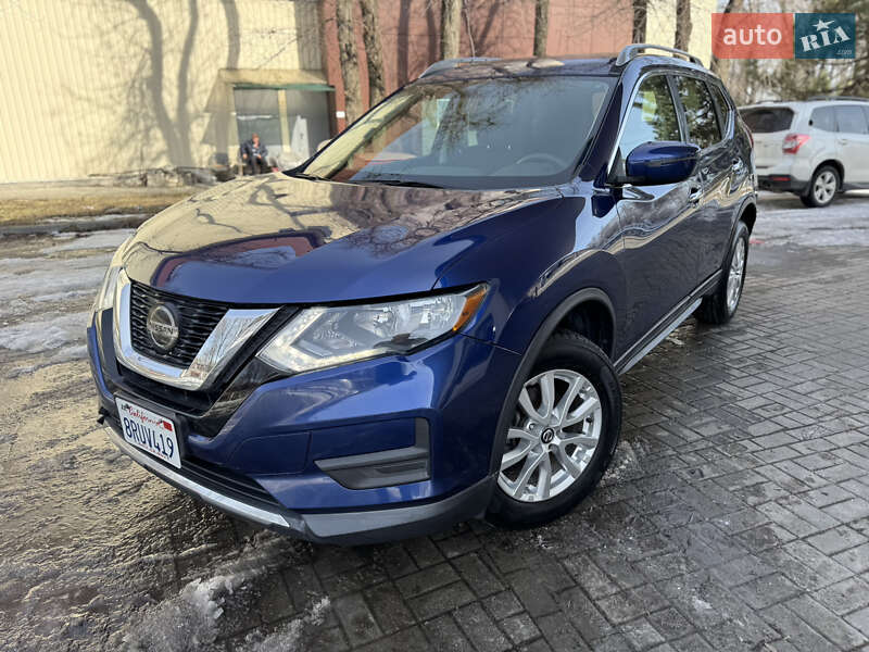 Внедорожник / Кроссовер Nissan Rogue 2017 в Днепре