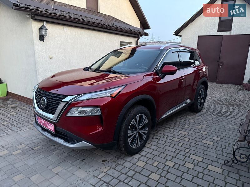 Внедорожник / Кроссовер Nissan Rogue 2021 в Киеве