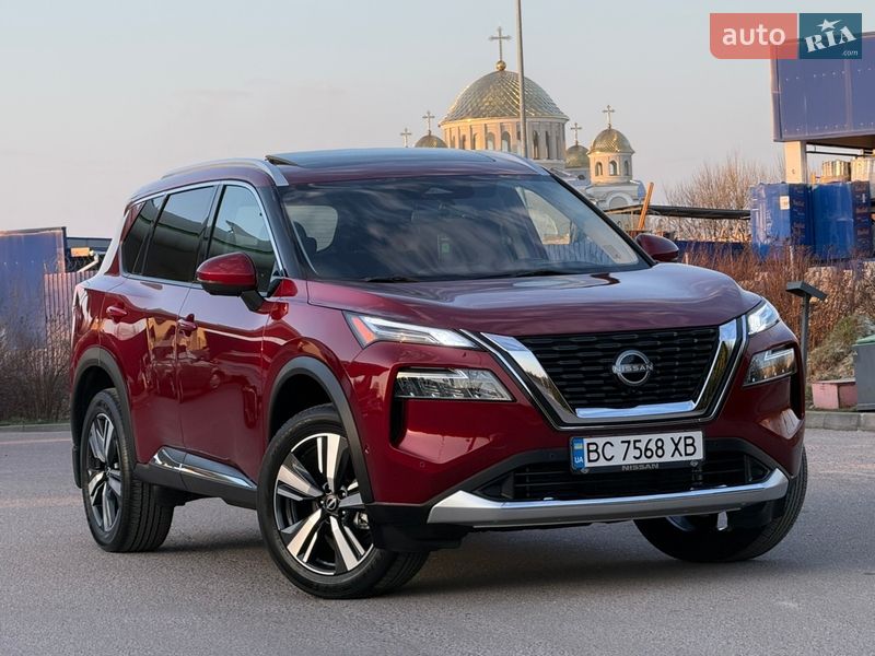 Позашляховик / Кросовер Nissan Rogue 2023 в Трускавці