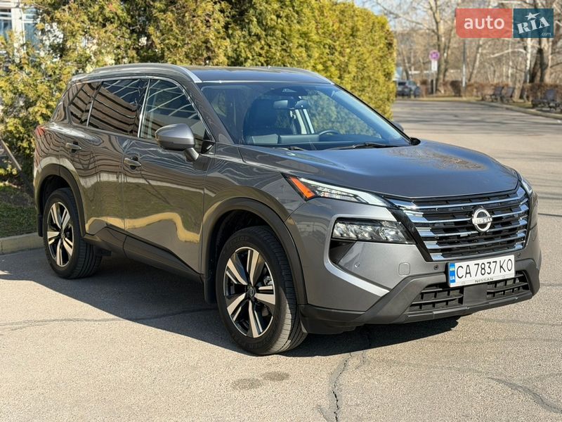 Внедорожник / Кроссовер Nissan Rogue 2024 в Киеве
