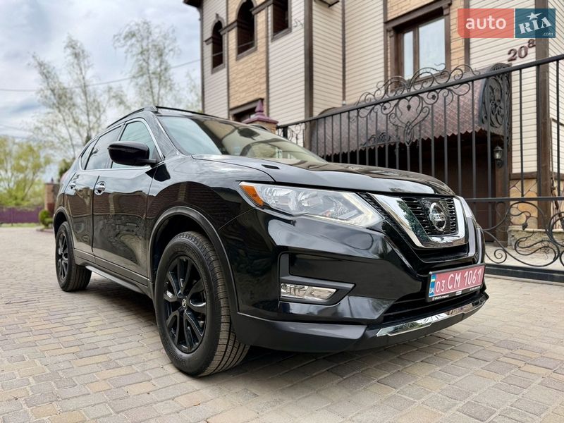 Внедорожник / Кроссовер Nissan Rogue 2017 в Кременчуге Внедорожник / Кроссовер Nissan Rogue 2017 в Кременчуге