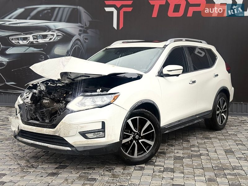 Внедорожник / Кроссовер Nissan Rogue 2018 в Львове