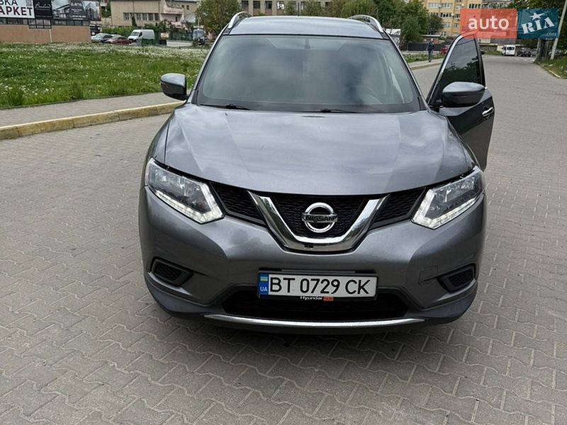 Внедорожник / Кроссовер Nissan Rogue 2016 в Черновцах
