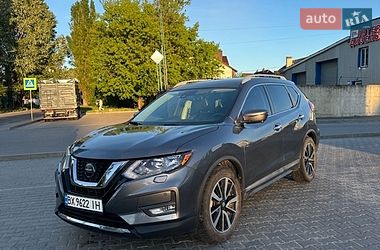 Внедорожник / Кроссовер Nissan Rogue 2019 в Хмельницком