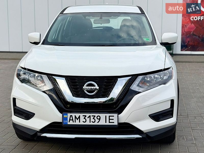 Внедорожник / Кроссовер Nissan Rogue 2016 в Житомире