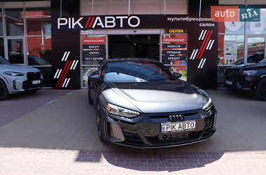 Купе Audi RS e-tron GT 2022 в Львові