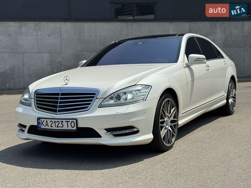 Седан Mercedes-Benz S-Class 2012 в Києві