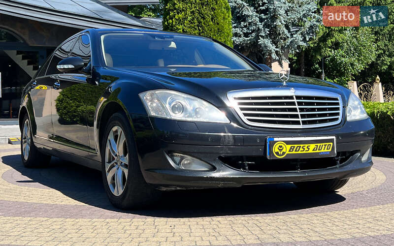 Седан Mercedes-Benz S-Class 2008 в Львове Седан Mercedes-Benz S-Class 2008 в Львове