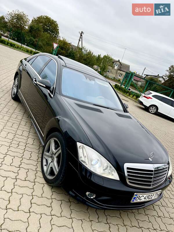 Седан Mercedes-Benz S-Class 2008 в Львове Седан Mercedes-Benz S-Class 2008 в Львове