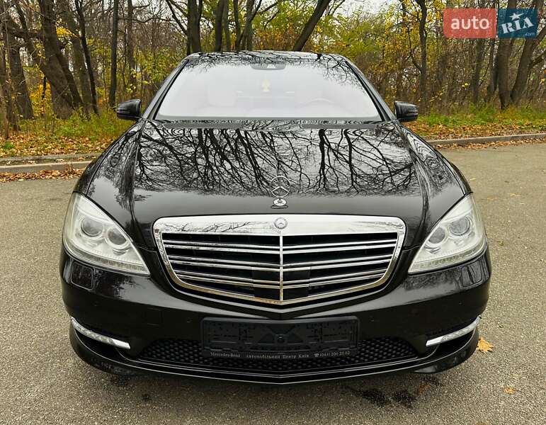 Седан Mercedes-Benz S-Class 2010 в Киеве Седан Mercedes-Benz S-Class 2010 в Киеве