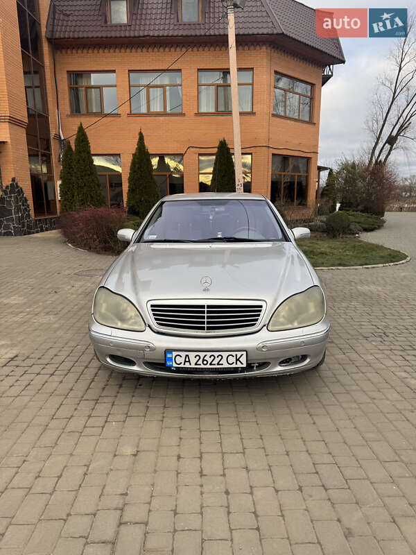Седан Mercedes-Benz S-Class 2000 в Шполе
