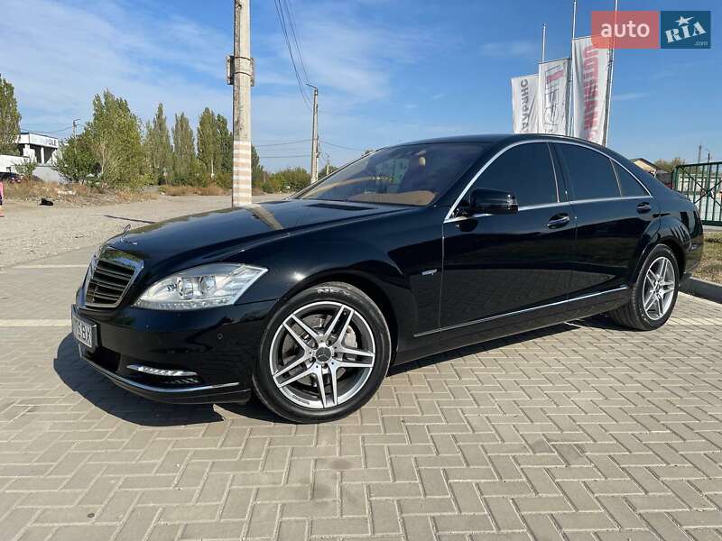 Седан Mercedes-Benz S-Class 2011 в Кропивницком