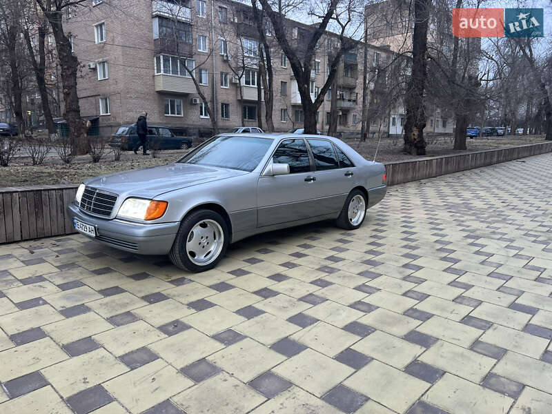 Седан Mercedes-Benz S-Class 1991 в Кривом Роге
