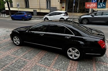 Седан Mercedes-Benz S-Class 2012 в Львові