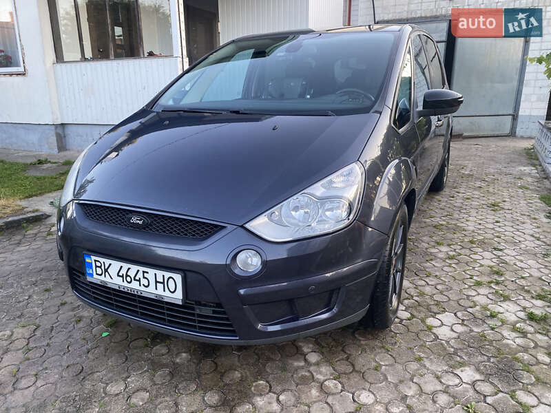 Мінівен Ford S-Max 2008 в Острозі Мінівен Ford S-Max 2008 в Острозі