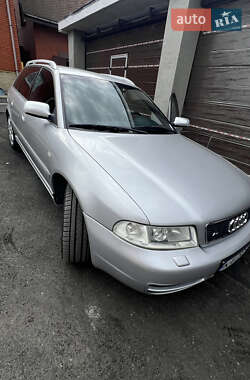 Универсал Audi S4 2001 в Киеве