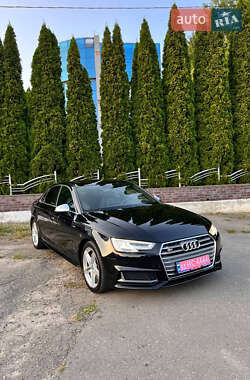 Седан Audi S4 2018 в Луцьку