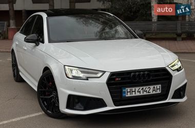 Седан Audi S4 2019 в Вінниці