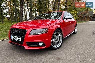 Седан Audi S4 2010 в Києві