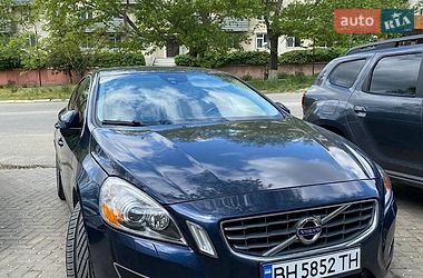 Седан Volvo S60 2012 в Болграде