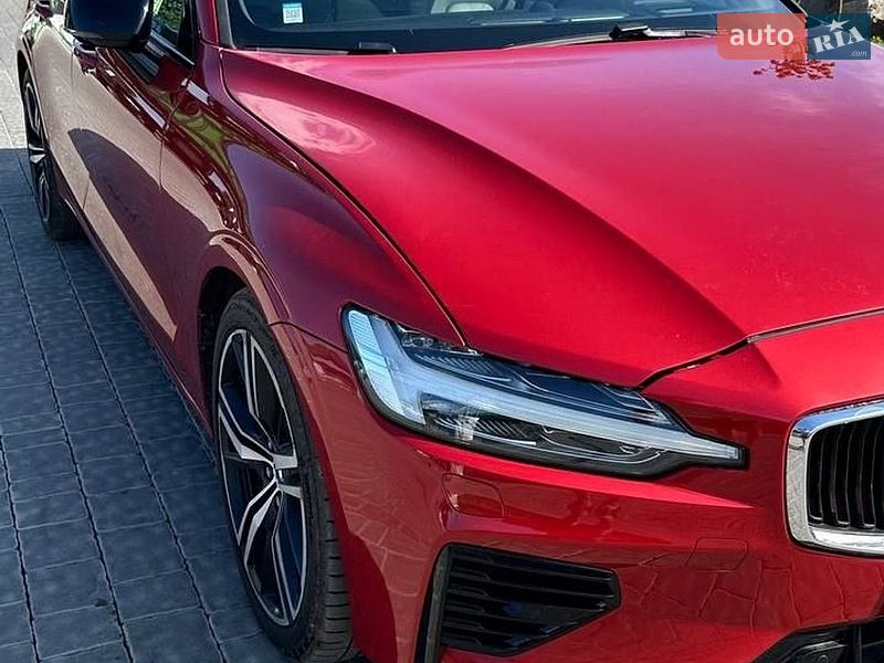 Седан Volvo S60 2019 в Ивано-Франковске Седан Volvo S60 2019 в Ивано-Франковске