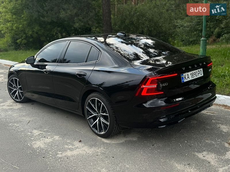 Седан Volvo S60 2024 в Киеве