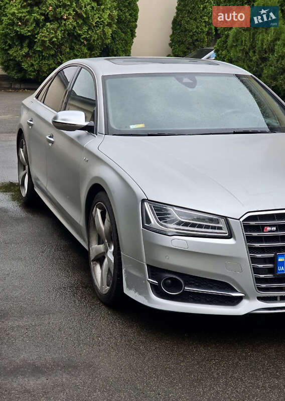Седан Audi S8 2014 в Киеве