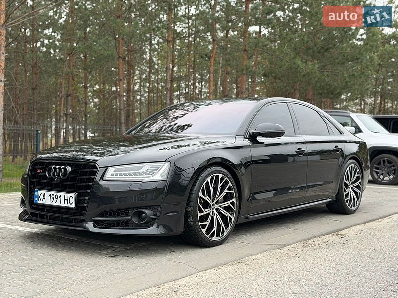 Седан Audi S8 2016 в Києві